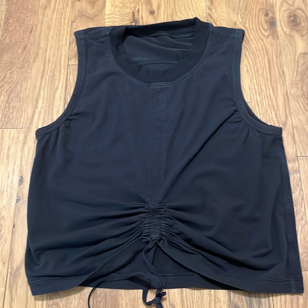 Lululemon Cinch Me Up Front Tank Size Small black